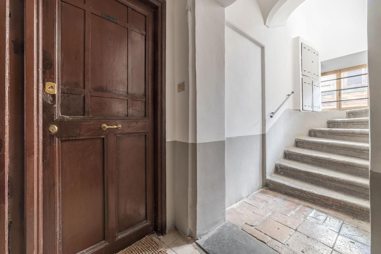 Montecitorio & Pantheon Stylish Flat Apartment Roma Exterior foto